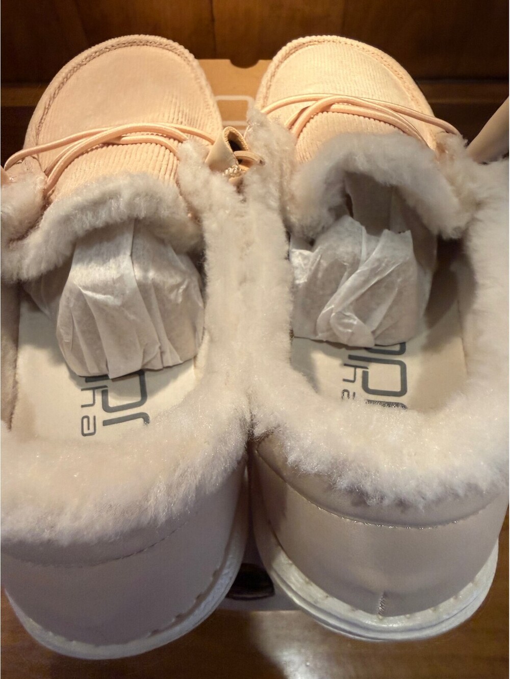 New Hey Dude Wendy Corduroy Cream Casual Slip-On Shoes Women's Size 9 US - Picture 10 of 11
